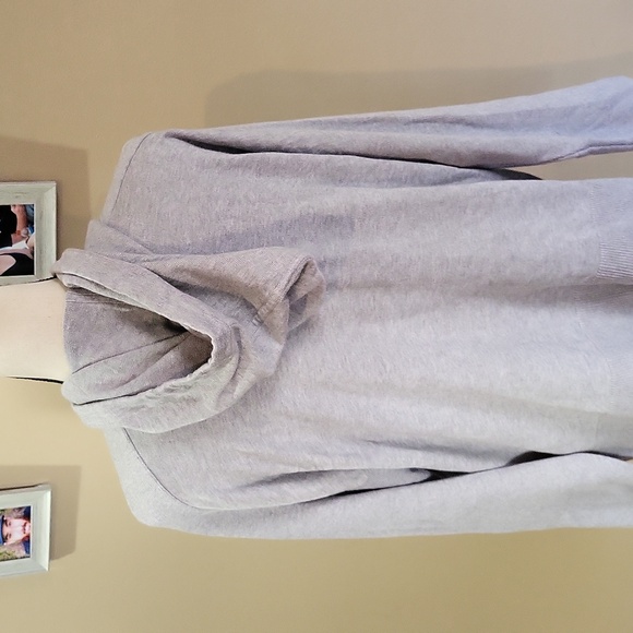 Tommy Bahama Hoodie - Picture 6 of 9